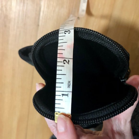 MY TAGALONG Black and Gold Arm Band, Running Exercise - NEW - Picture 4 of 9